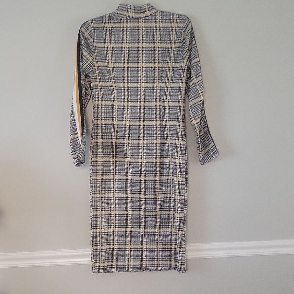 Plaid Long Sleeve Dress - Picture 3 of 4